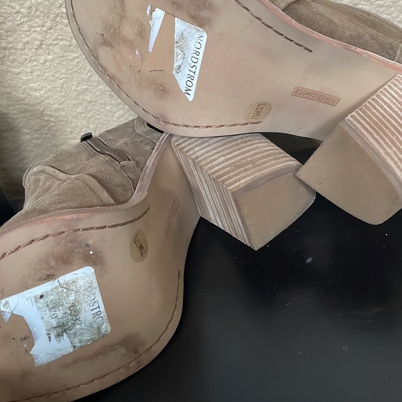 Vince Camuto Excellent condition Brown suede Shoe Boots - Picture 5 of 6